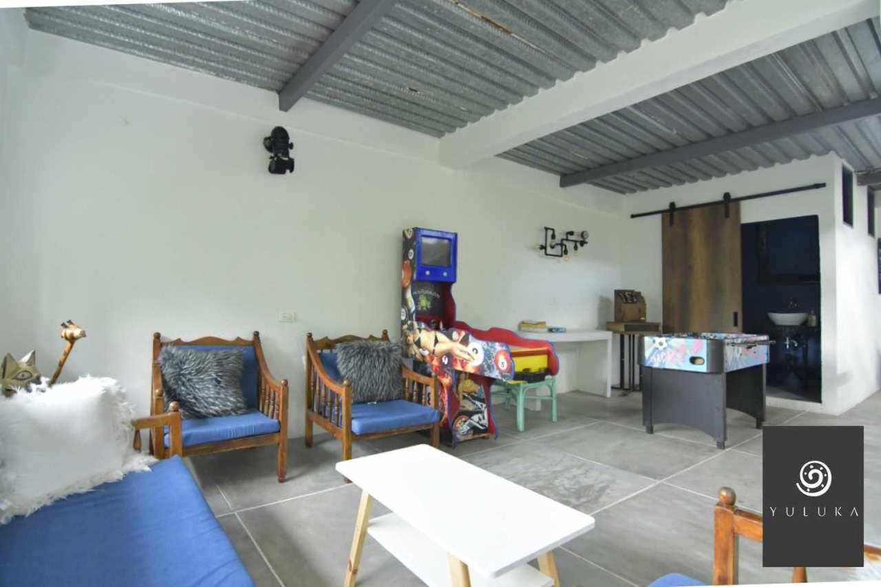 Yuluka Hostel Apulo Luaran gambar