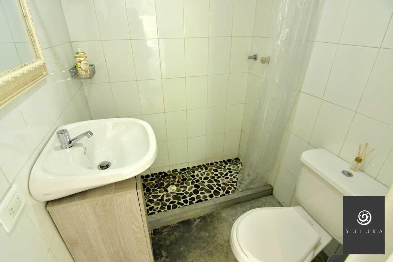 Yuluka Hostel Apulo Luaran gambar